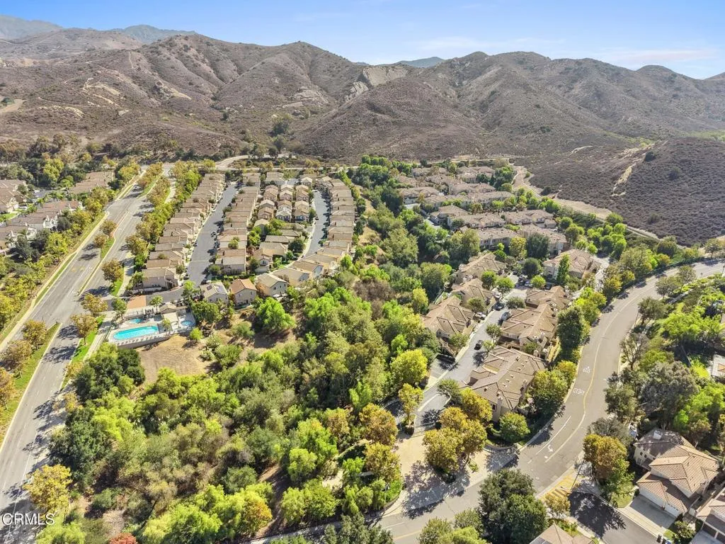 596 Fenwick Way C, Simi Valley, California 93065 home-pic-43